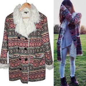 LF Kiwi Tucker Multi Aztec Print Coat Jacket Sz 8